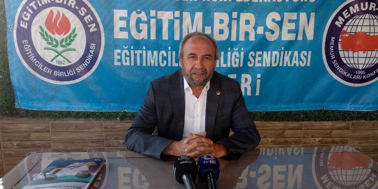 Başkan Kalkan: "Öğrenci ve öğretmenlere bilgisayar alımında vergi indirimi yapılmalı"