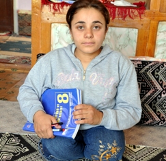 Kemik hastası genç kız hayata bağlandı