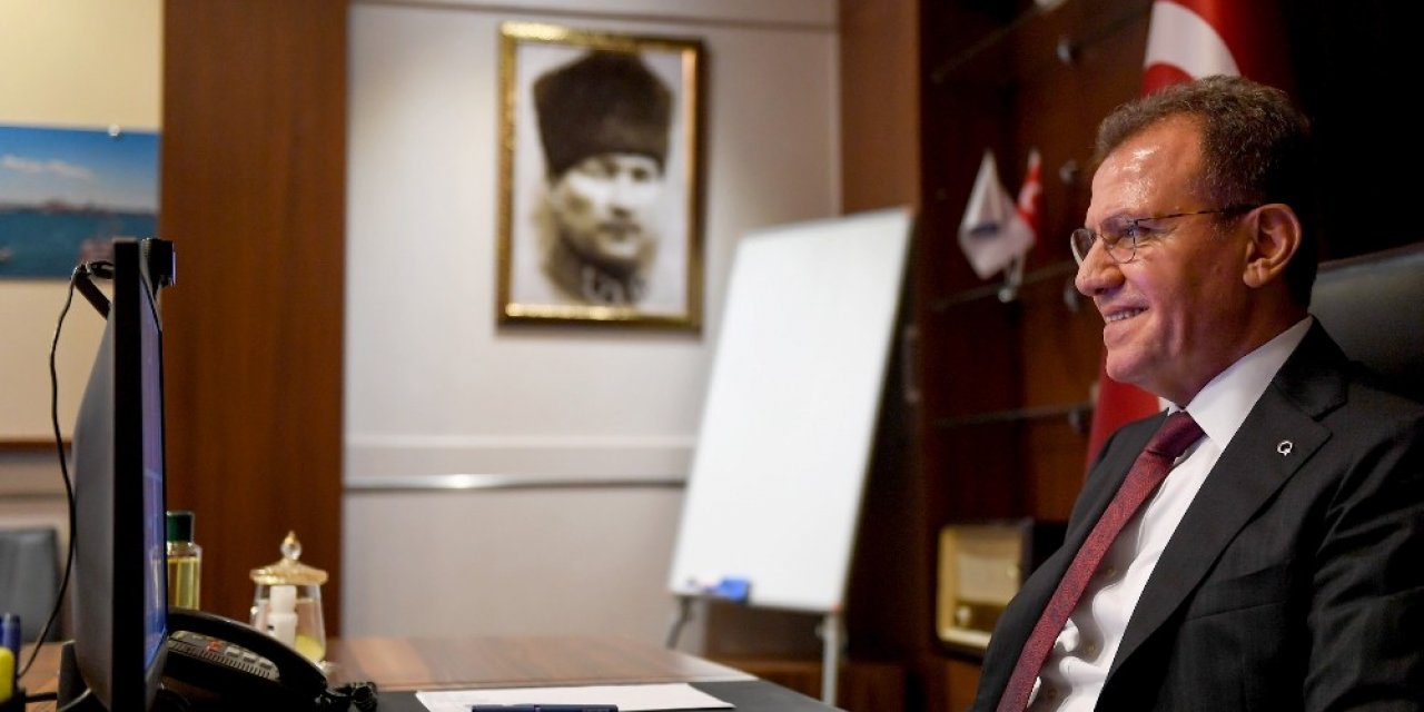 Seçer: "Mersin gelecek kurgulayan bir kent"