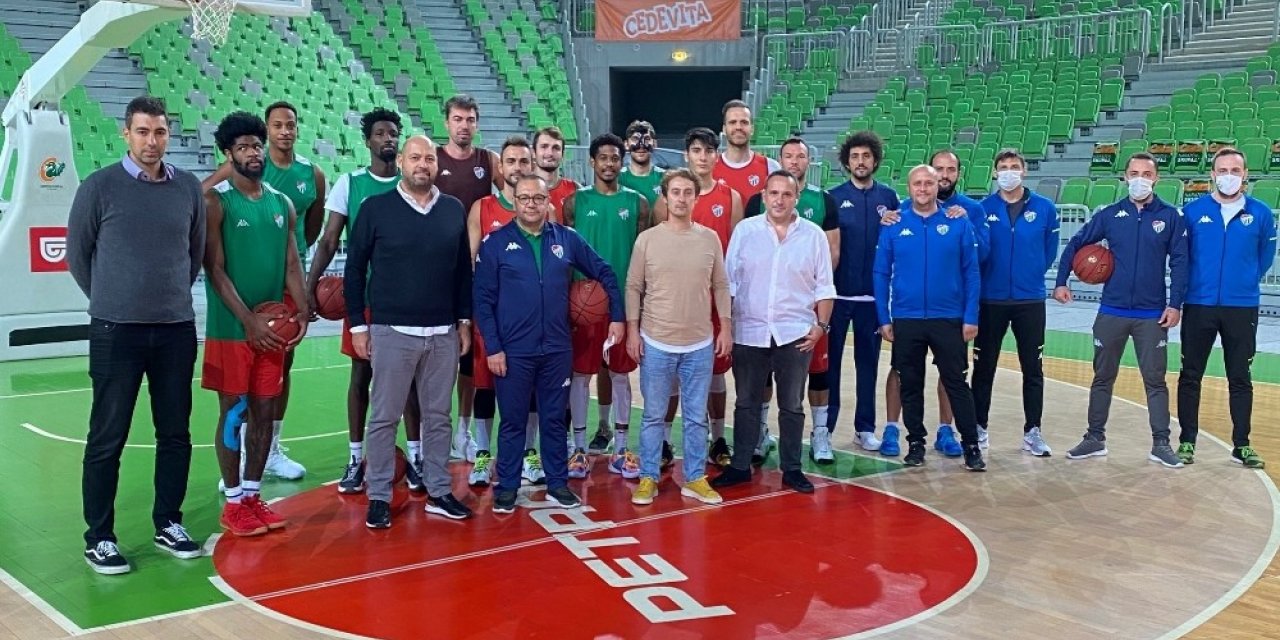 Frutti Extra Bursaspor hükmen galip