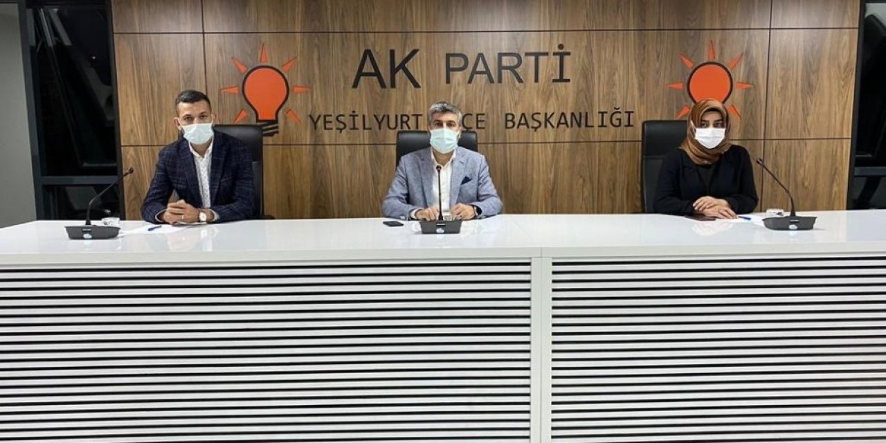 AK Parti Yeşilyurt’ta görev bölümü yaptı