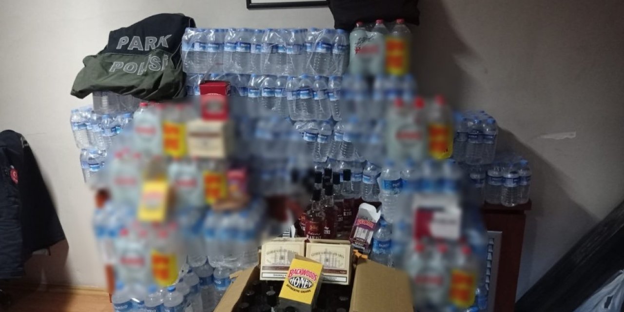 İstanbul’un göbeğindeki depoya şok baskın: 600 litre sahte içki ele geçirildi