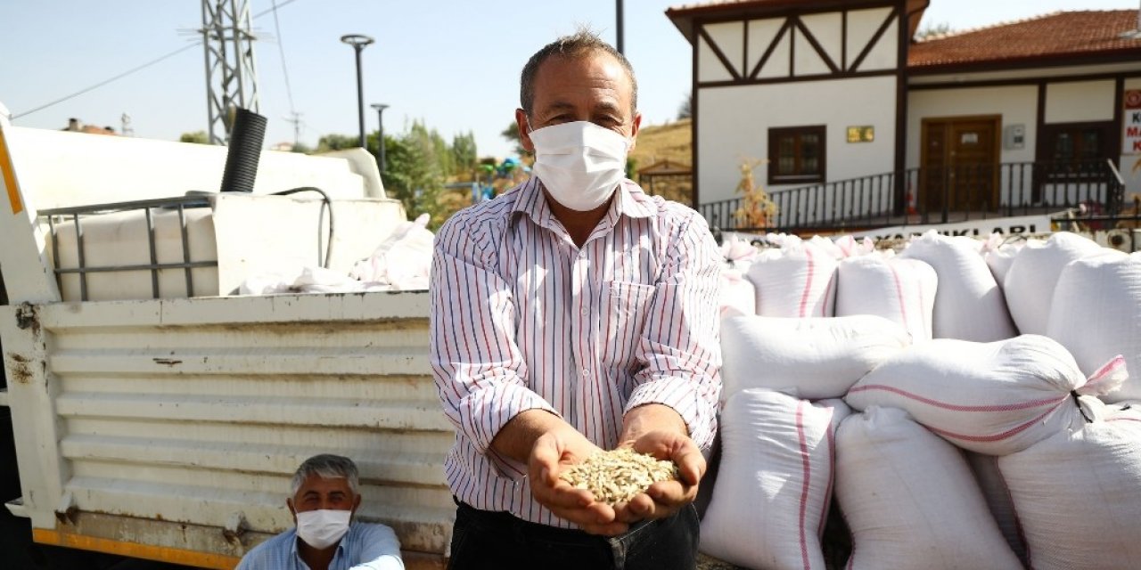 Keçiören Belediyesinden çiftçilere tohum desteği