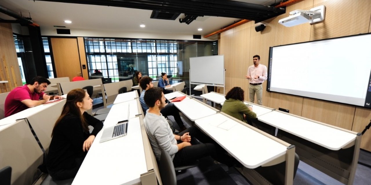 AGÜ, Akademik Performansta 4’üncü Sırada