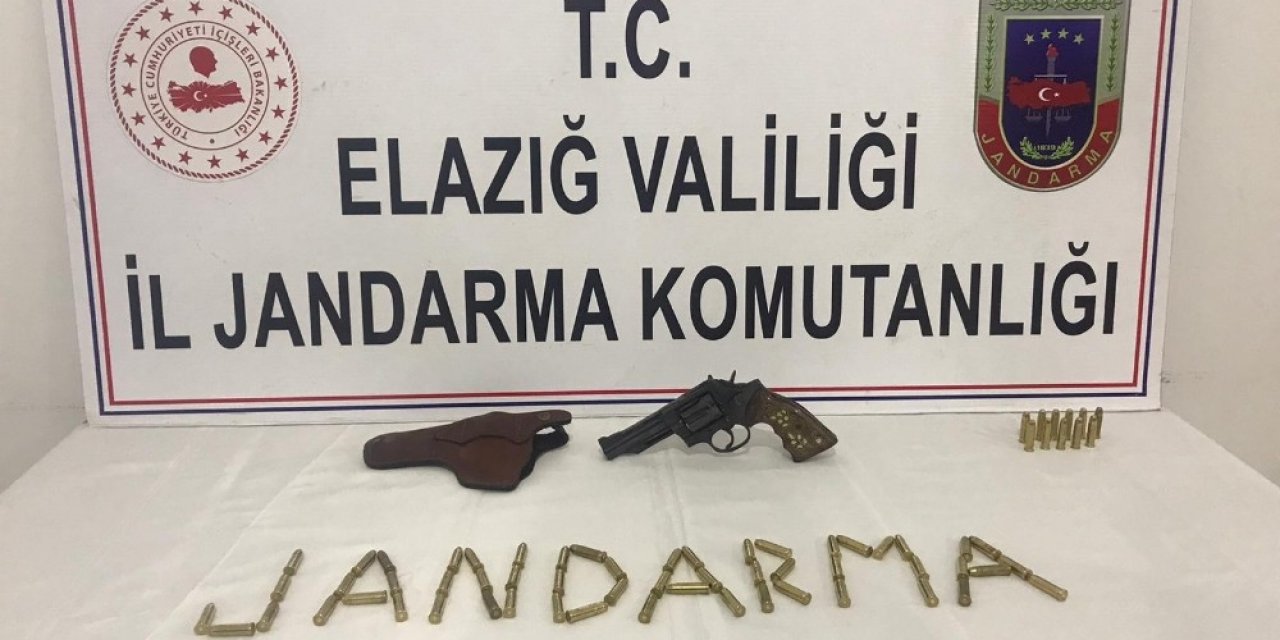 Elazığ’da bir şahıs, 38 kalibrelik tabanca ile yakalandı