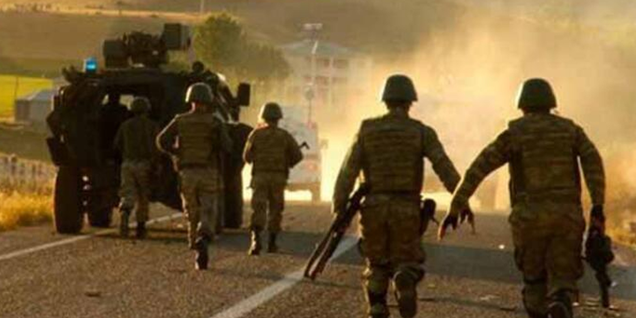 Ağrı'da teröristlerle sıcak çatışma! 1 şehit 1 gazimiz var