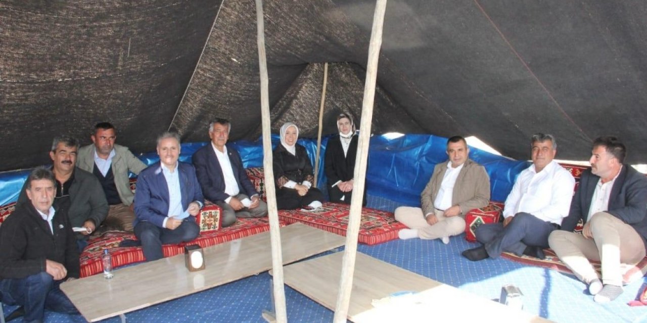 AK Parti heyeti Yazıhan’da