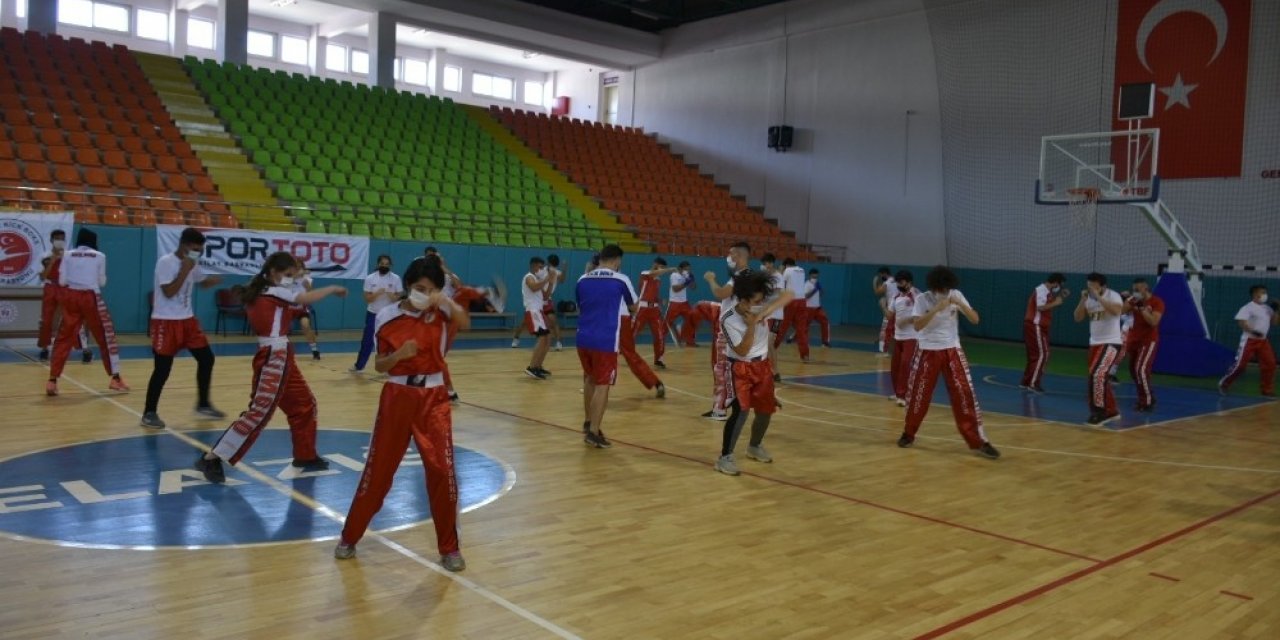 DAN Kuşak sınavları Elazığ’da yapıldı