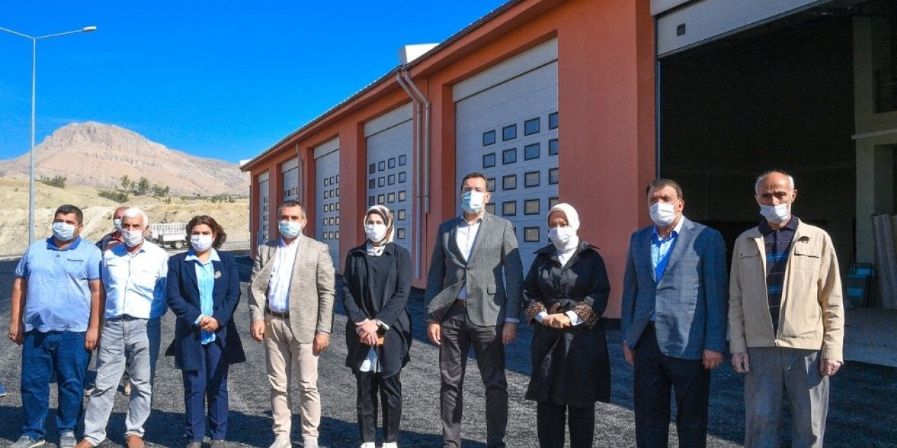 Hekimhan sanayi sitesi asfalta kavuştu