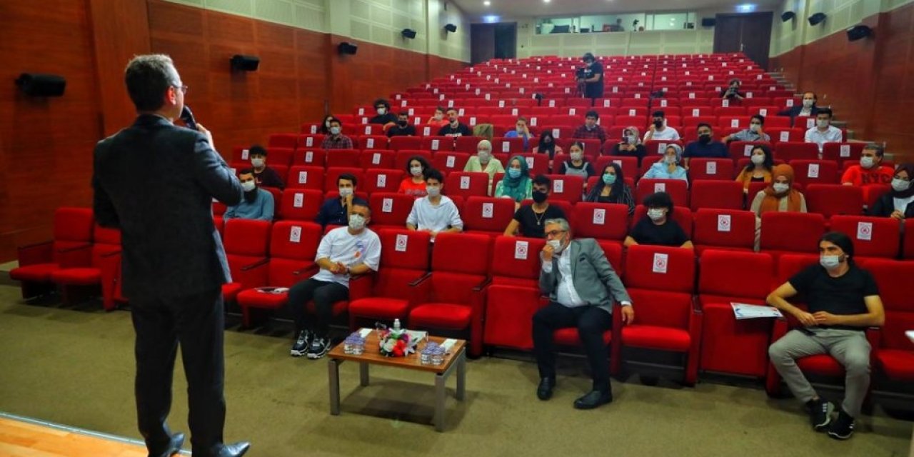 Başakşehir’in ilk youtuberları mezun oldu