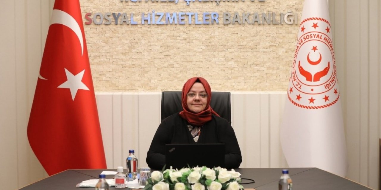 Bakan Selçuk, 81 ilden kız çocuklarıyla görüştü