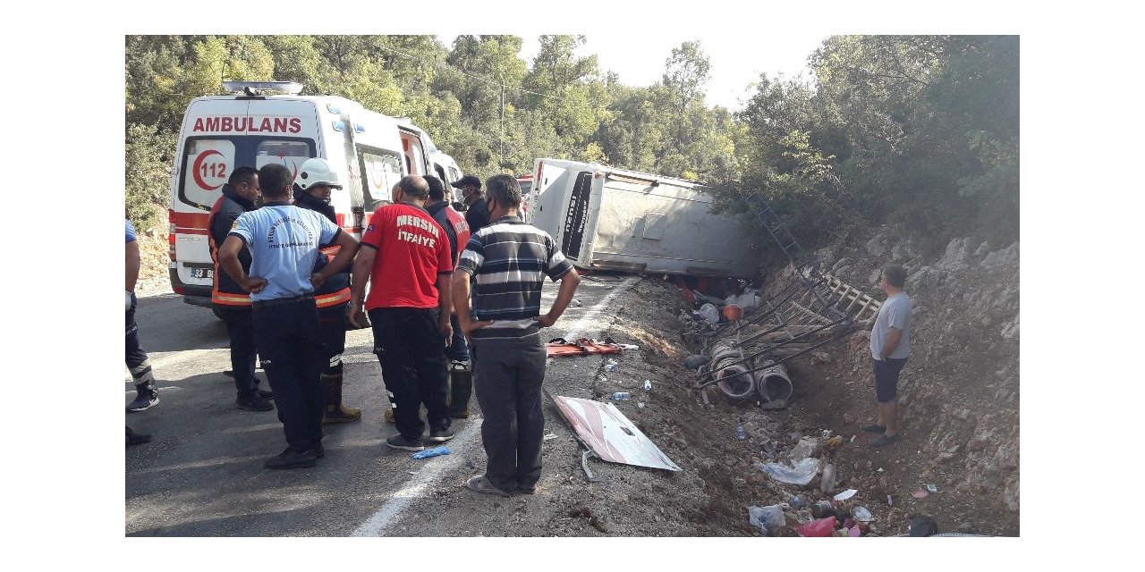 Mersin’deki tarım işçisi taşıyan midibüs kazasında ölü sayısı 2’ye yükseldi