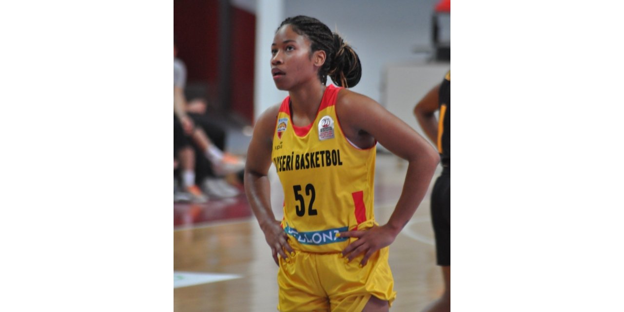 Bellona Basket’ten 3 maçta 230 sayı