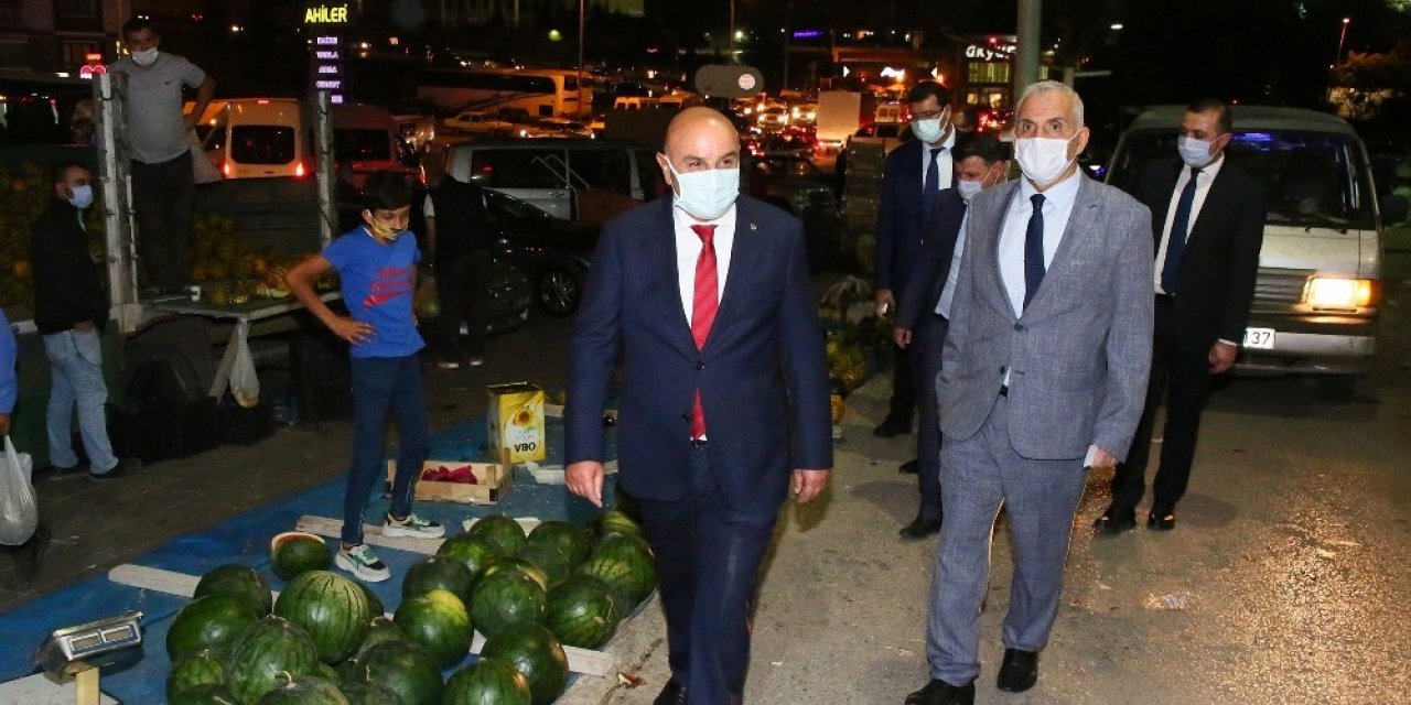 Keçiören’de “organik köylü pazarı” gelir kapısı oldu