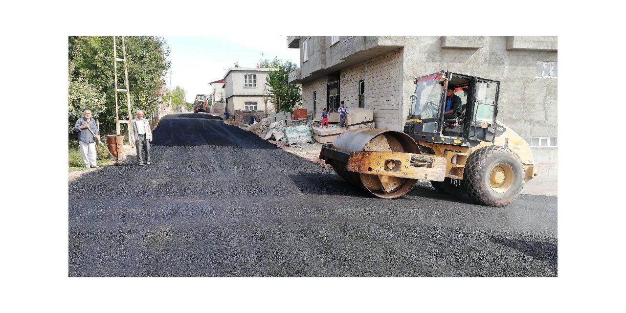 Ahlat Belediyesinden asfalt çalışması