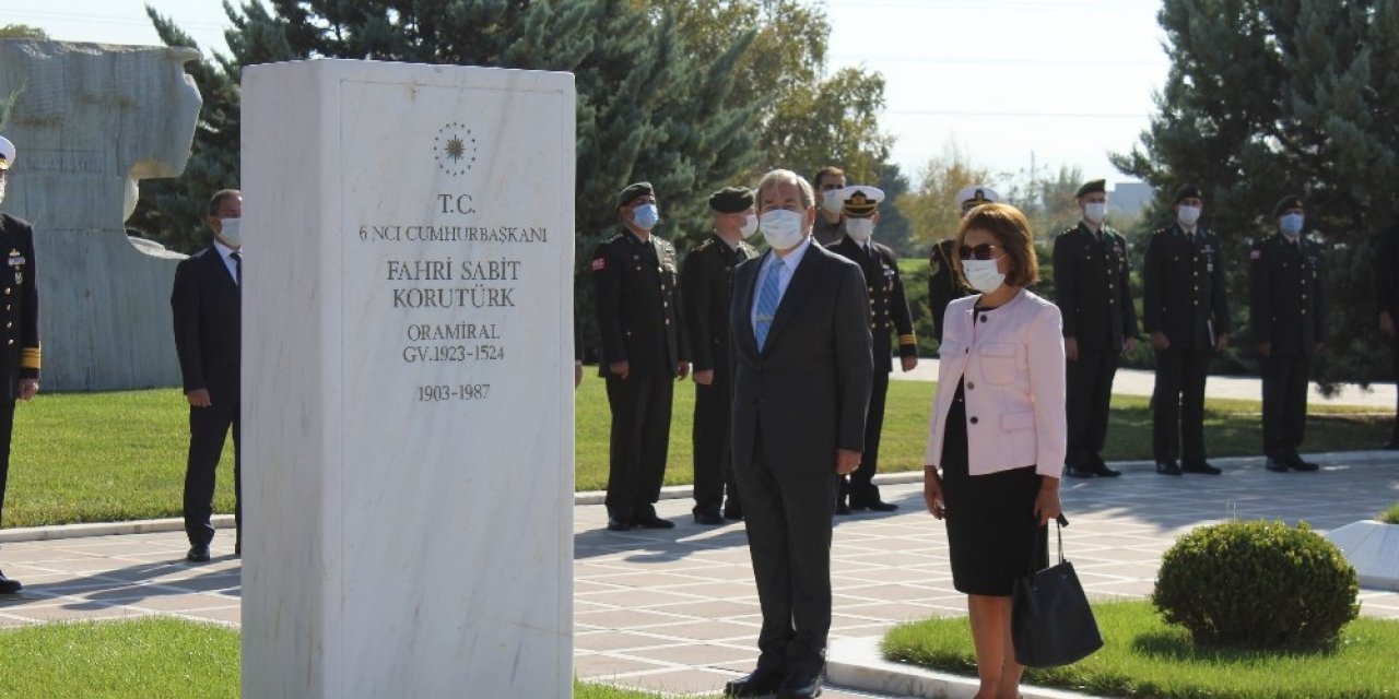 Altıncı Cumhurbaşkanı Fahri Sabit Korutürk’ün vefatının 33. yıldönümü Ankara Devlet Mezarlığında düzenlendi