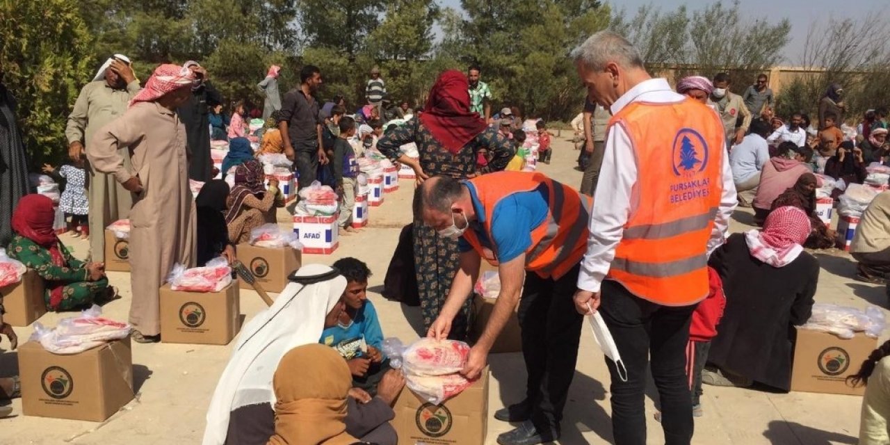 Pursaklar’dan Suriyelilere yardım