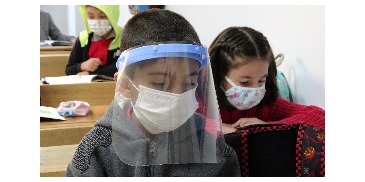 Bayburt’ta yüz yüze eğitime geçişte ikinci aşama başladı