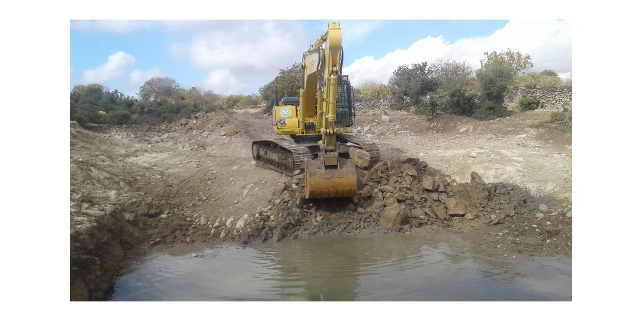 Büyükşehir gölet temizliklerine devam ediyor