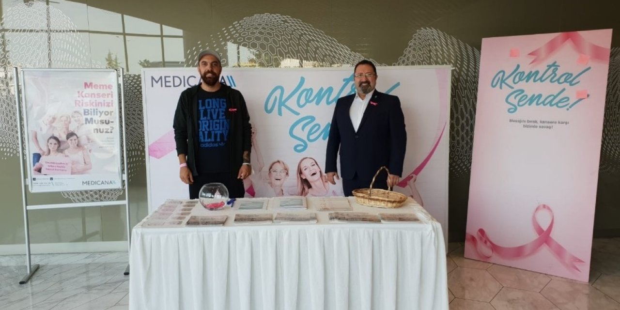 Ünlü futbolcudan kanser farkındalığına destek