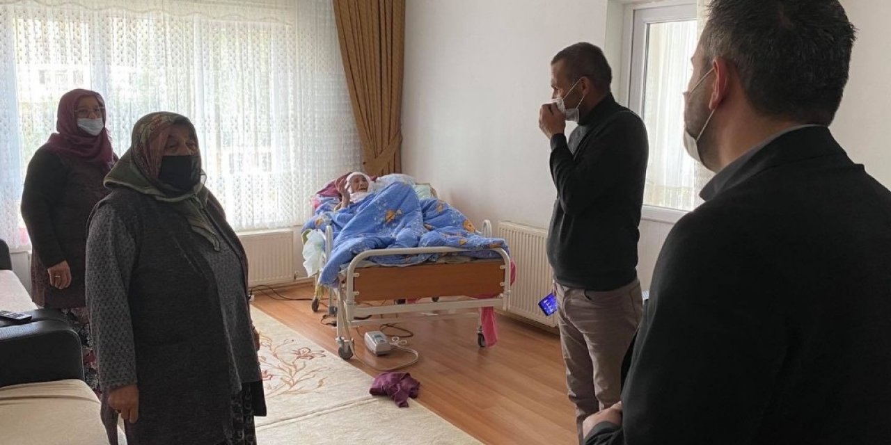 Başkan Çetin’den hastalara moral ziyareti