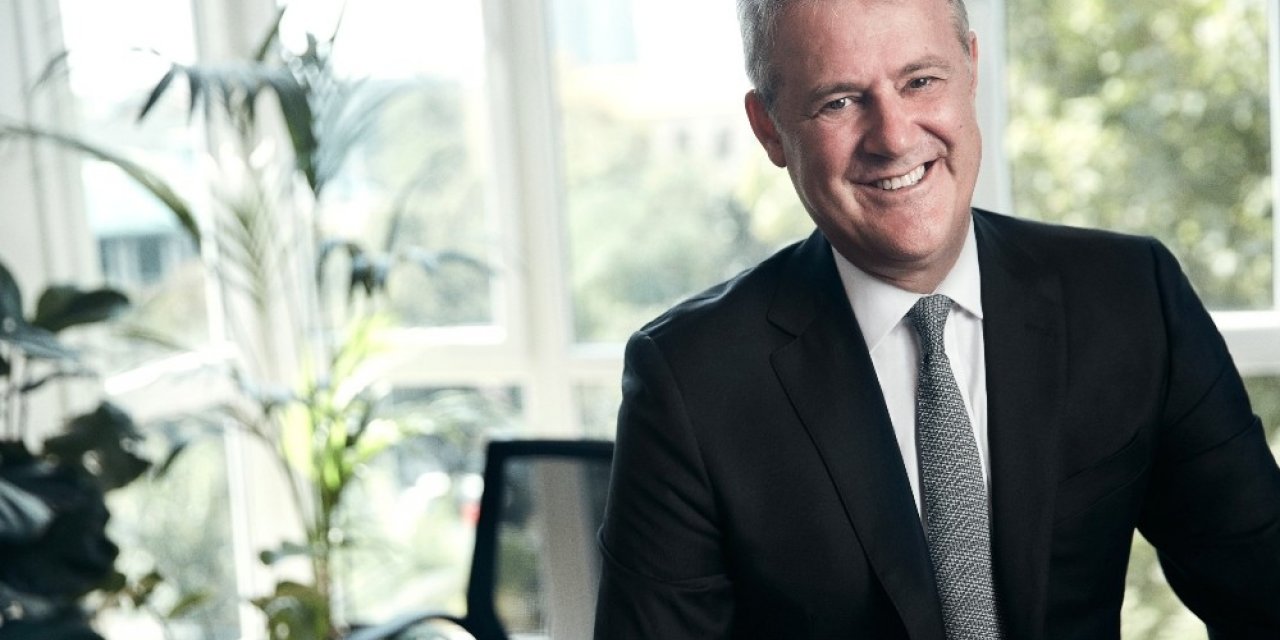 İZTO’dan “Buradayım Öğretmenim” kampanyası ile öğrencilere tablet desteği