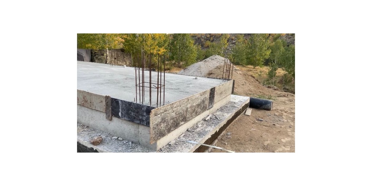 Nemrut Krater Gölü’nde valiliğin durdurduğu inşaat yeniden başladı