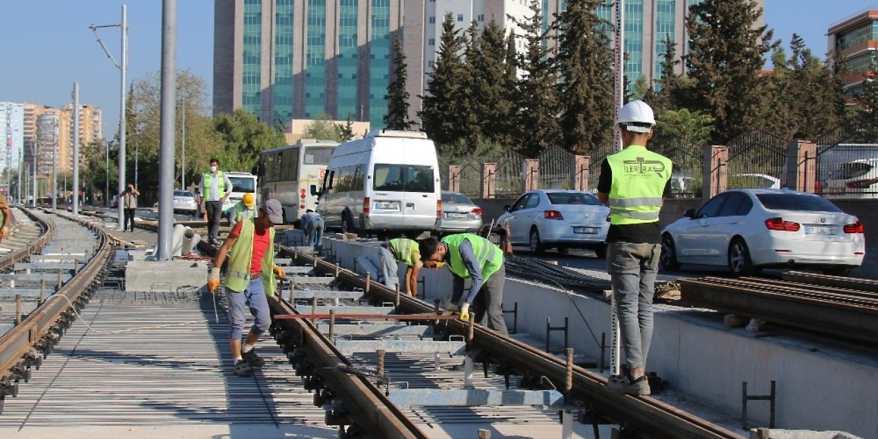 3. Etap Raylı Sistemde raylar Falez Kavşağı’na ulaştı