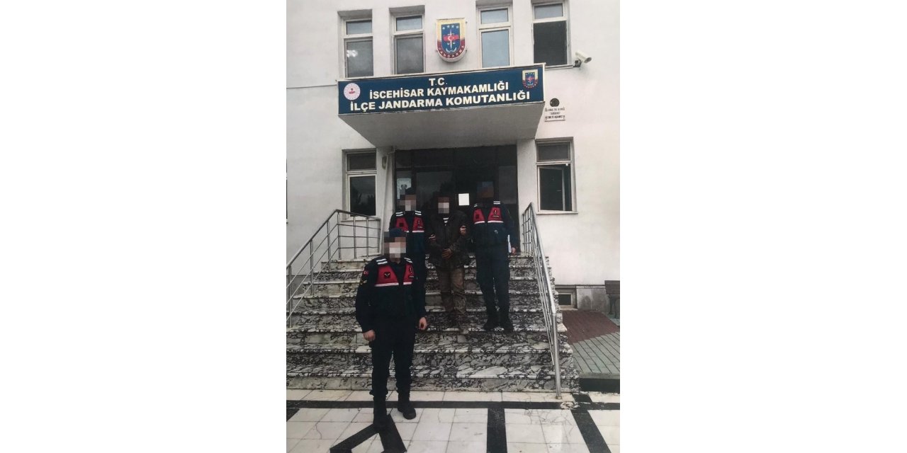 PKK terör örgütü üyesi tarlada çalışırken yakalandı