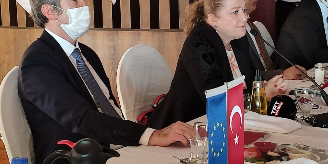 İl Milli Eğitim Müdürü Yazıcı: "Meslek okulları salgın döneminde kara gün dostu olduğunu gösterdi"