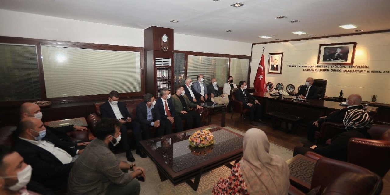 Başkan Zolan; "Esas olan millete hizmet etmektir"