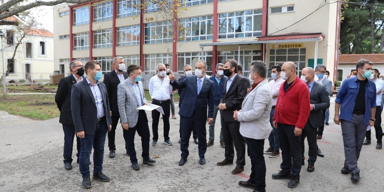 Tarihî mektep, eski ihtişamına kavuşuyor