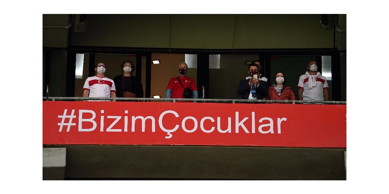 Tribünler 217 gün sonra seyircilere ‘merhaba’ dedi