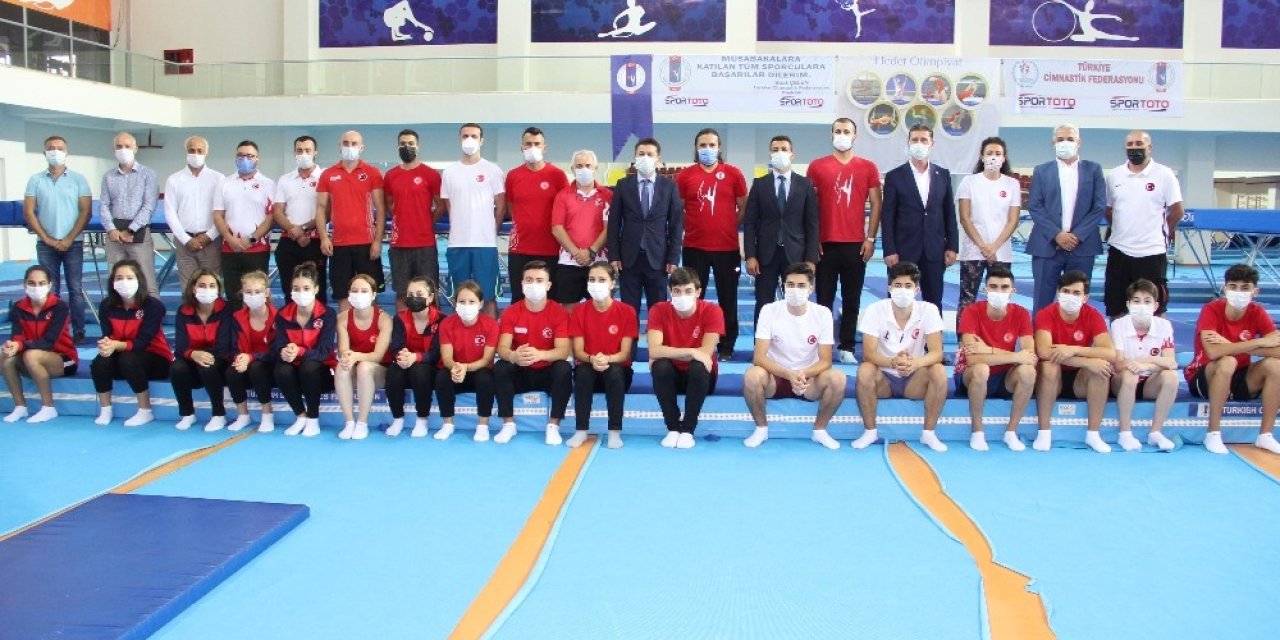 Trampolin Cimnastik Milli Takımları Mersin’de kampa girdi