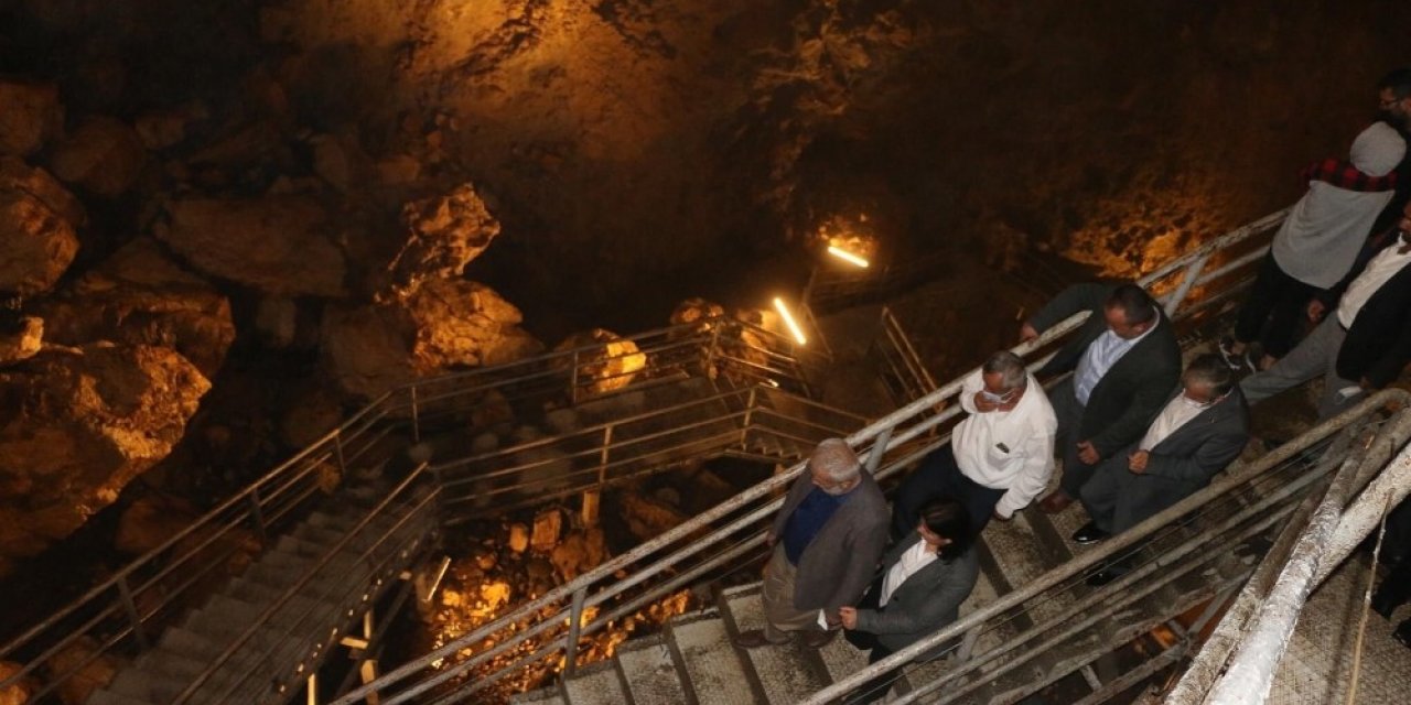 Sarıkaya mağarasında incelemelerde bulunuldu