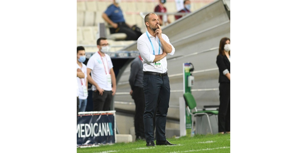 Bursaspor’un en büyük sıkıntısı defans hattı