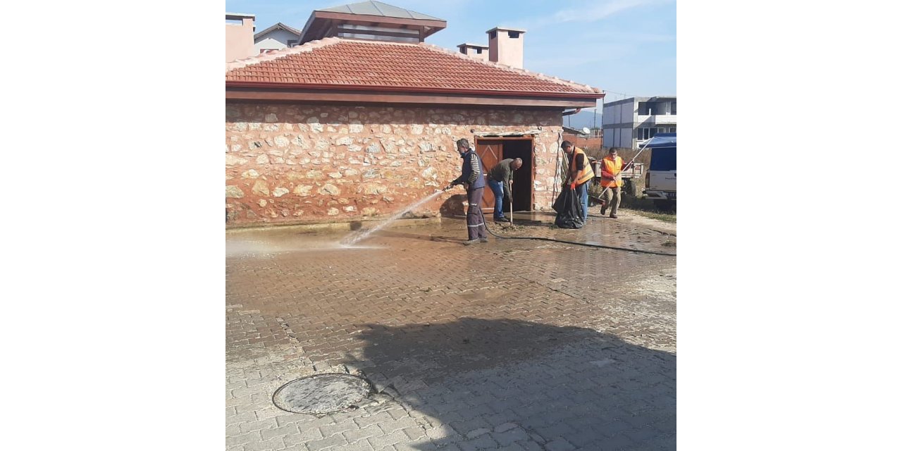 Tarihi çamaşırlık binası temizlendi