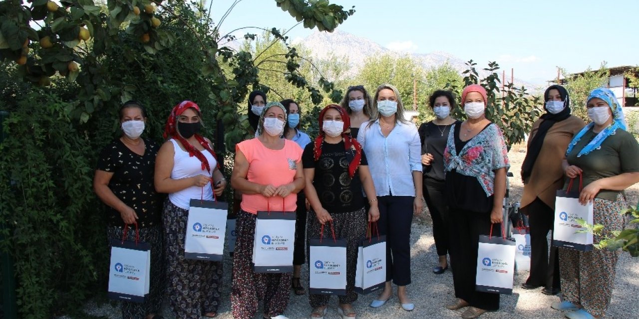 Büyükşehir’den Dünya Kadın Çiftçiler Günü kutlaması