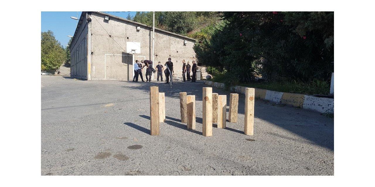Bu da itfaiyecilerin hortum bowlingi