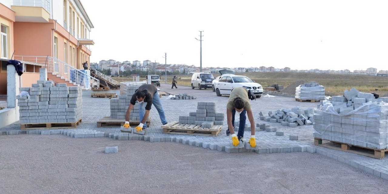 Kırsalda ve merkezde üstyapı çalışması