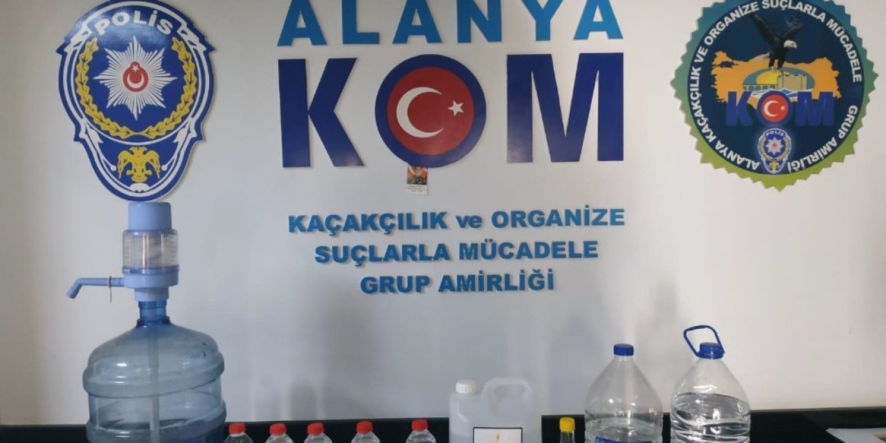Alanya’da 2 ayrı restorana sahte içki baskını