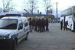 Gurbetçinin çantasını çaldılar
