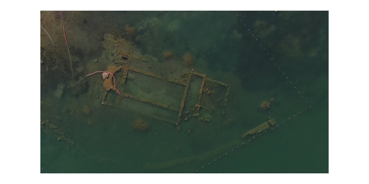 İznik Gölü çekilince bin 500 yıllık bazilika ortaya çıktı