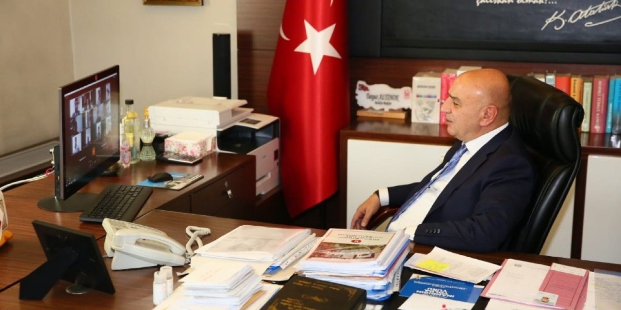 Başkan Altınok ‘Zirve Etkinlik’te gençlerle buluştu