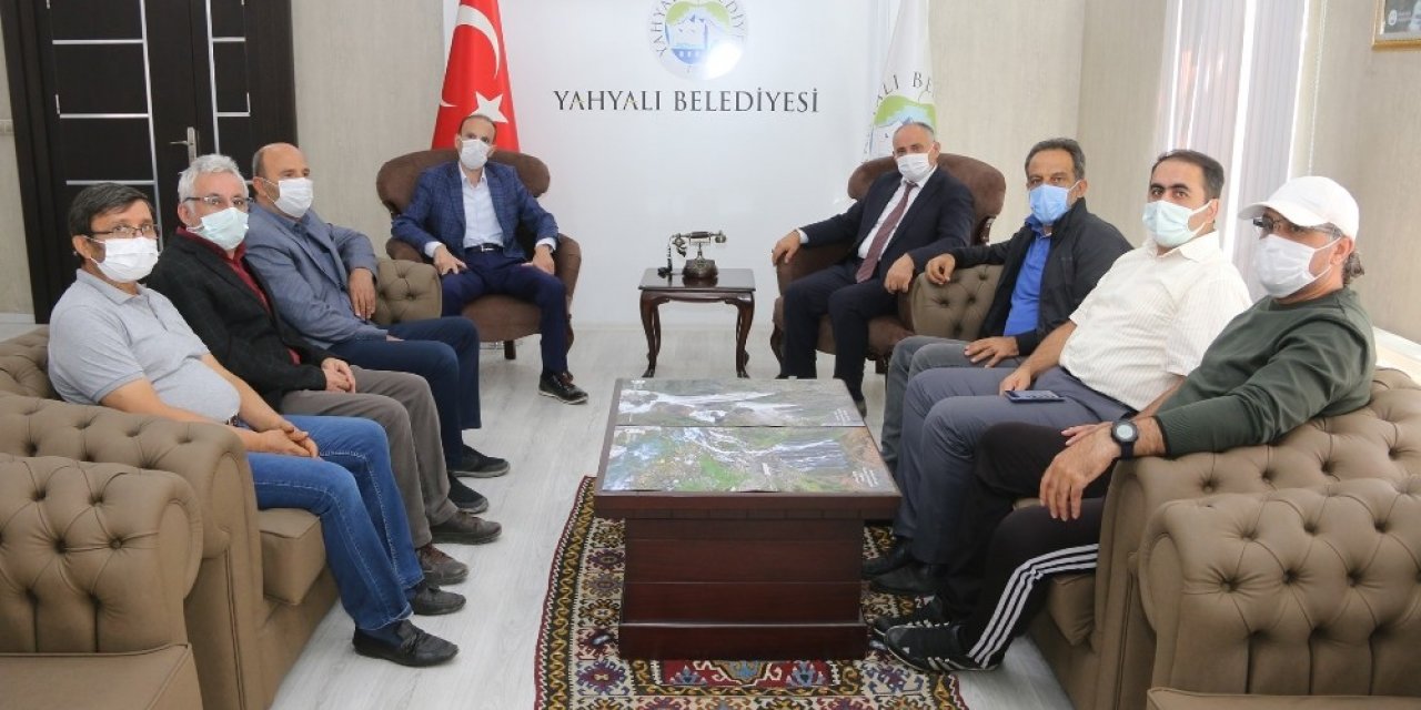 Yahyalıspor için istişare toplantısı yapıldı