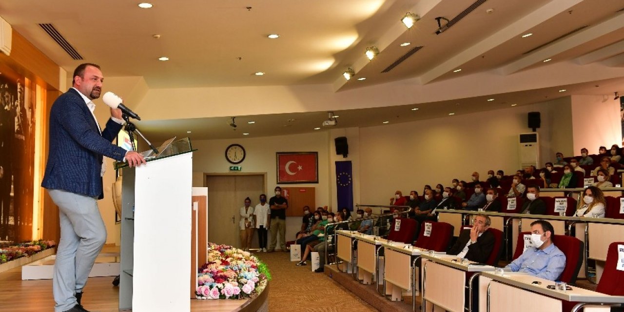 Başkan Gümrükçü’den belediye personeline 500 gün sunumu