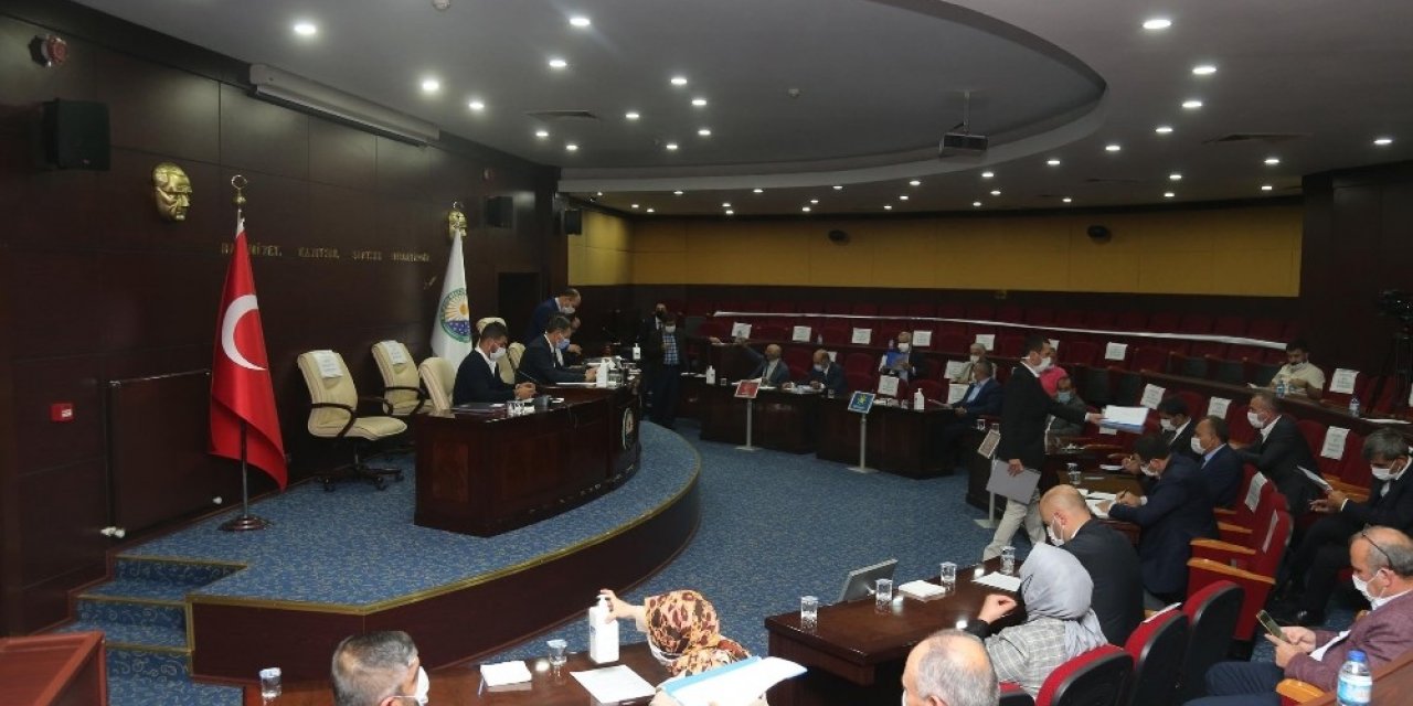 Gölbaşı Belediyesi 2021 Mali Bütçesi Meclisten geçti