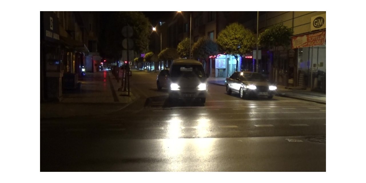 Uygulama yapan polisi gören sürücüler kaçtı