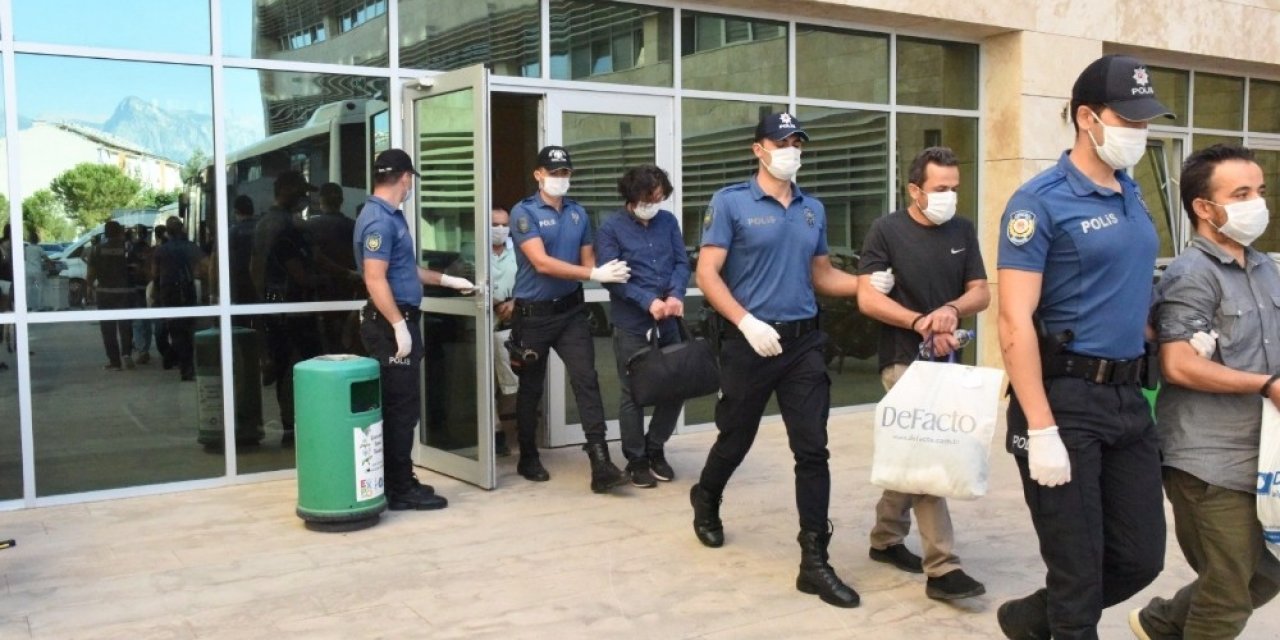 FETÖ’nün güncel il yapılanmasına 12 tutuklama