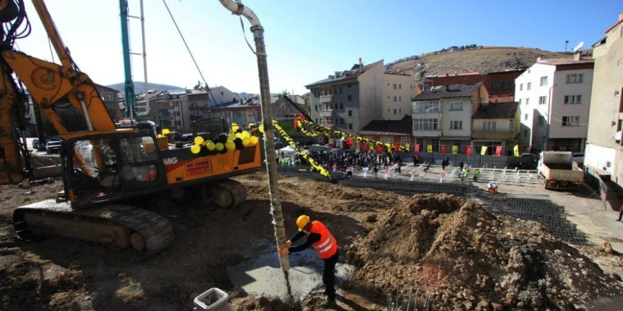 Veli Şaban Çok Katlı Kapalı Otoparkın temeli atıldı